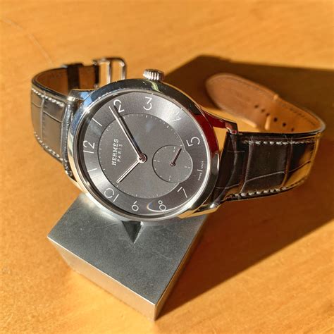 Hermes slim wrist